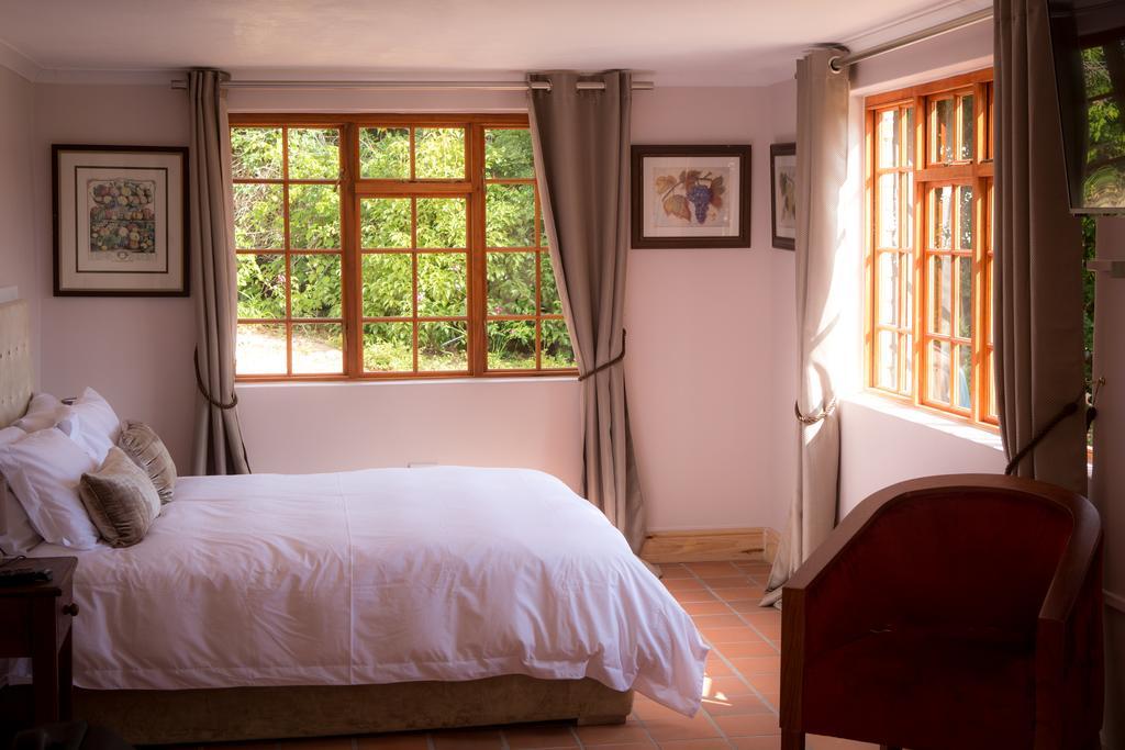 Winelands Villa Guesthouse And Cottages Somerset West Dış mekan fotoğraf
