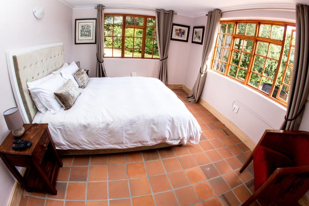 Winelands Villa Guesthouse And Cottages Somerset West Dış mekan fotoğraf